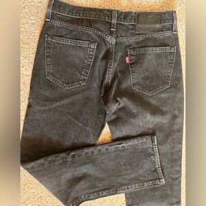 Black Levi's Jeans